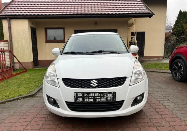 Suzuki Swift cena 18500 przebieg: 105674, rok produkcji 2013 z Narol małe 46